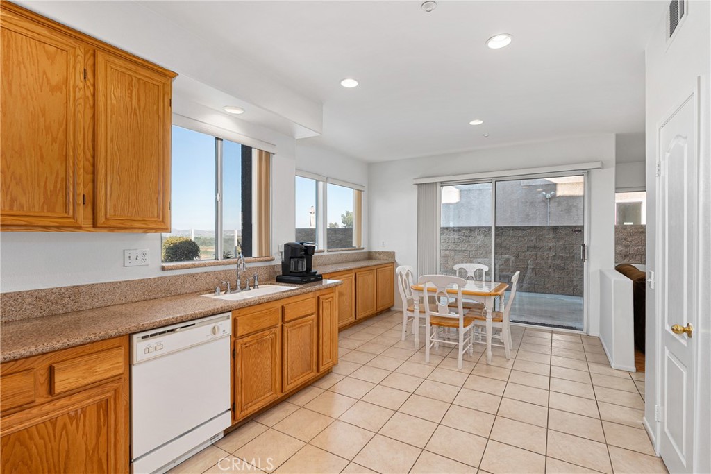 17289 Eastview Drive