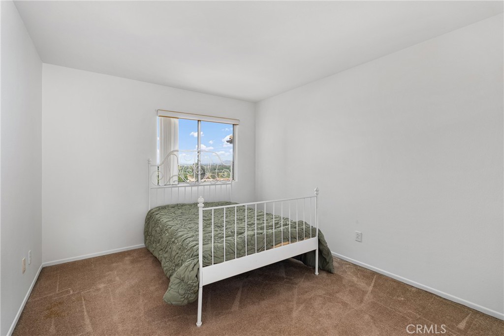 17289 Eastview Drive