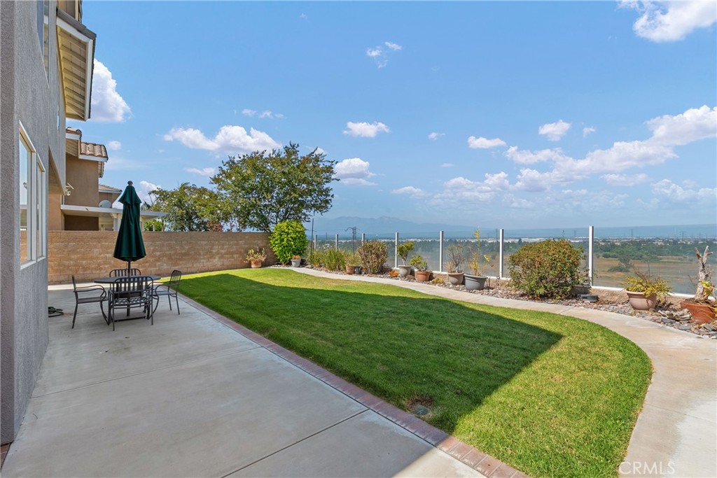 17289 Eastview Drive