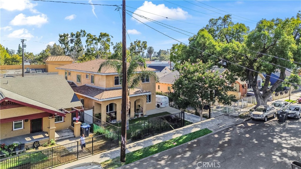 710 E 2nd Street