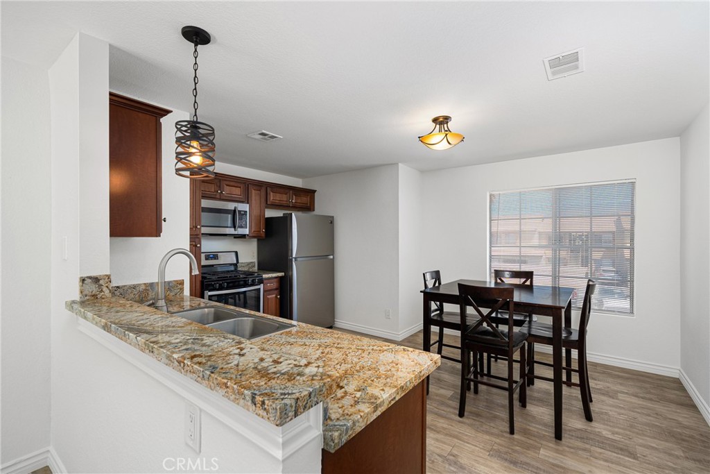 1365 Crafton Avenue 2073