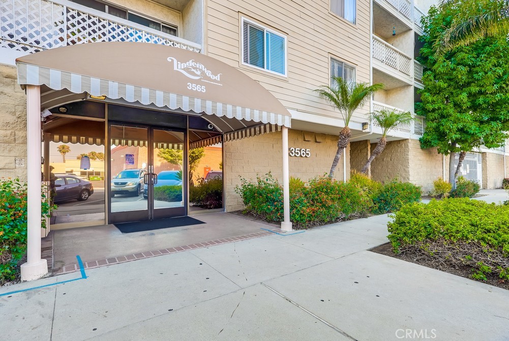 3565 Linden Avenue 255