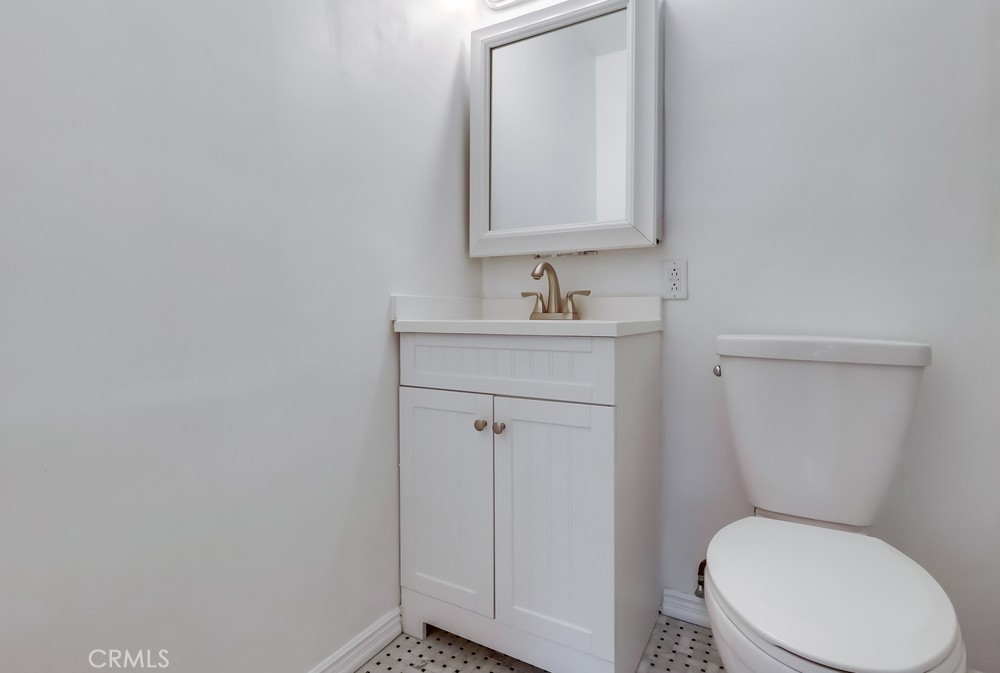 3565 Linden Avenue 255