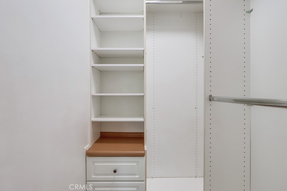 3565 Linden Avenue 255