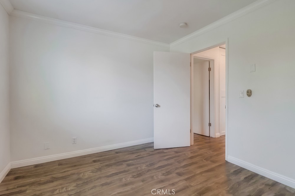 3565 Linden Avenue 255