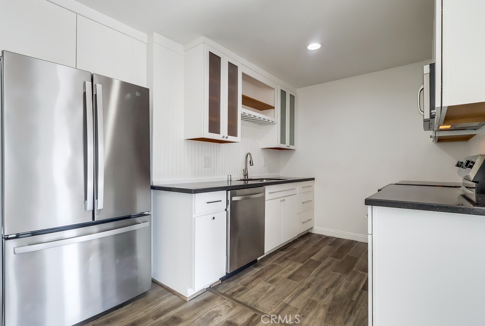 3565 Linden Avenue 255