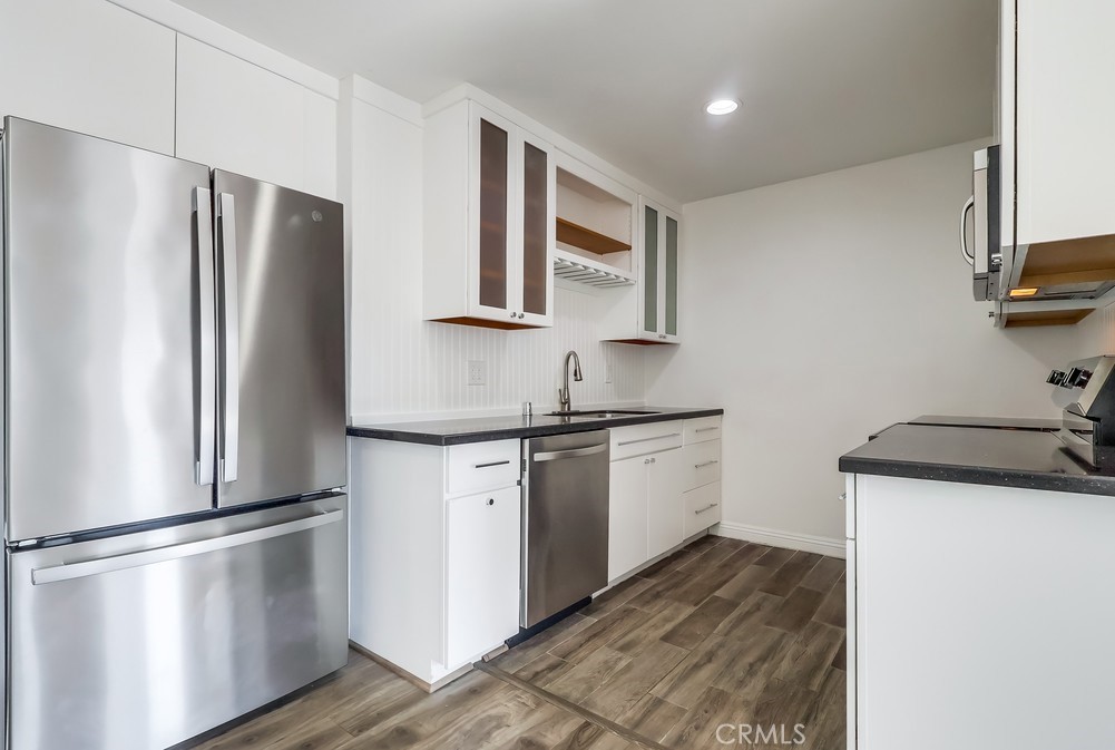 3565 Linden Avenue 255