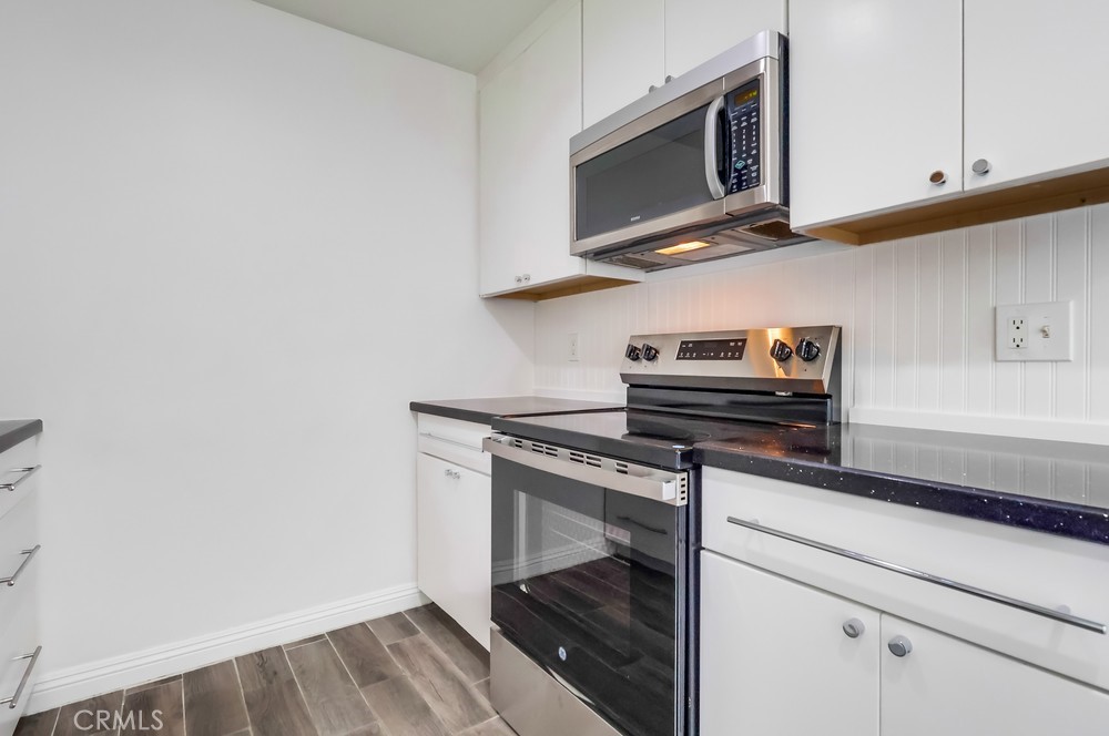 3565 Linden Avenue 255