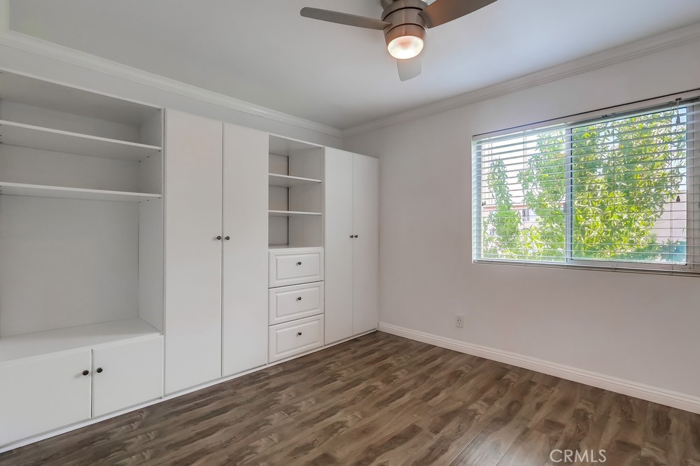3565 Linden Avenue 255