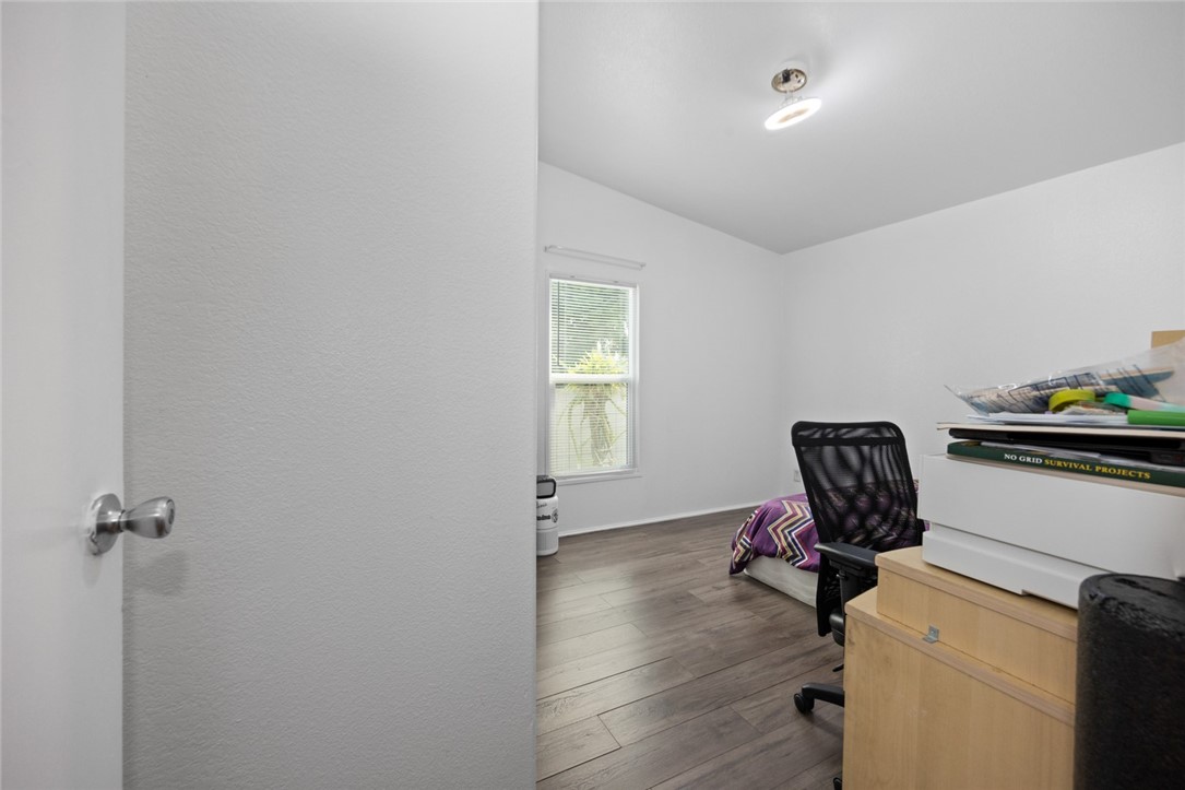 1855 E Riverside Drive 5