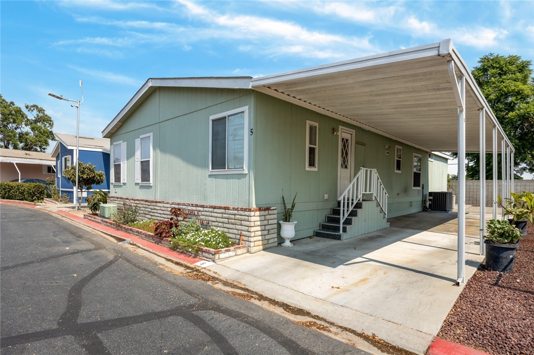 1855 E Riverside Drive 5