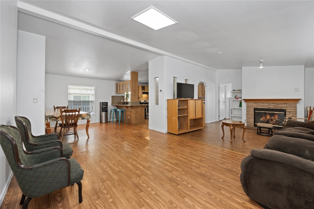 1855 E Riverside Drive 5