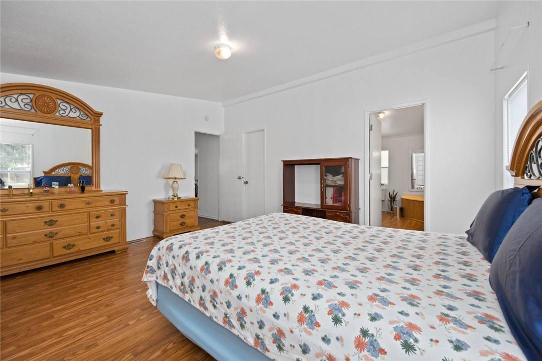 1855 E Riverside Drive 5