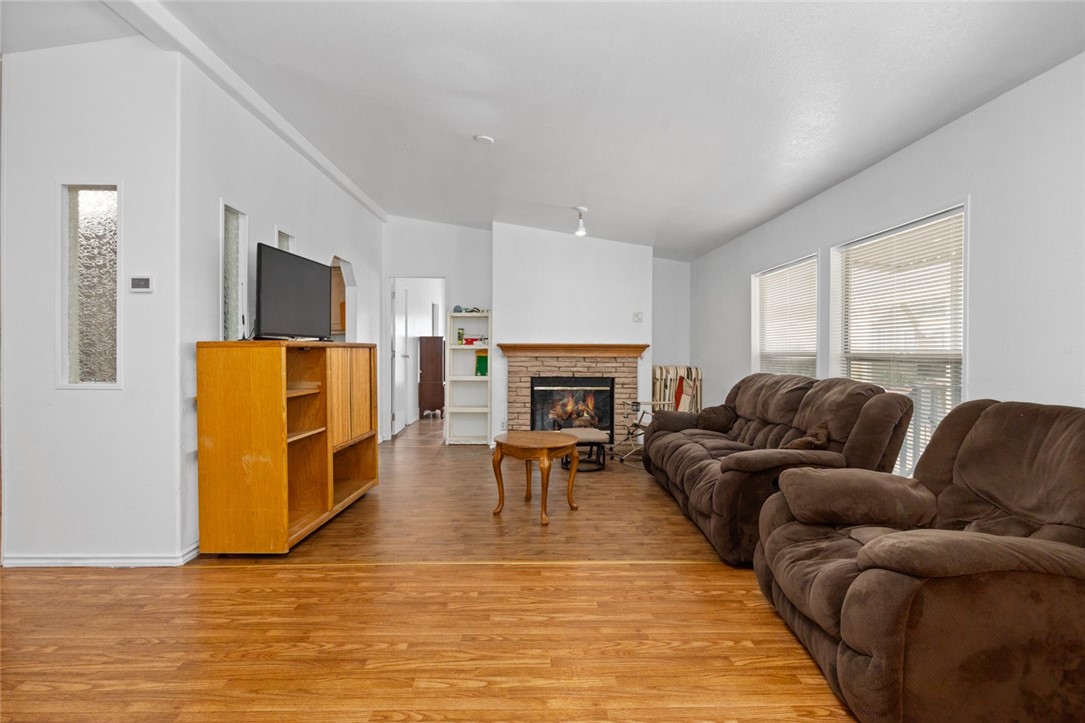 1855 E Riverside Drive 5