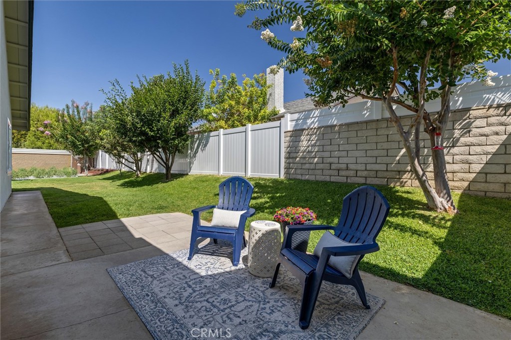 5651 LYNNBROOK Plaza