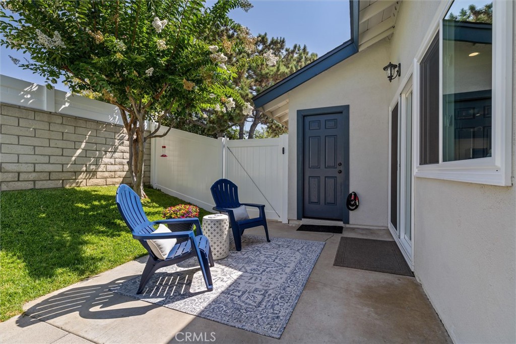 5651 LYNNBROOK Plaza