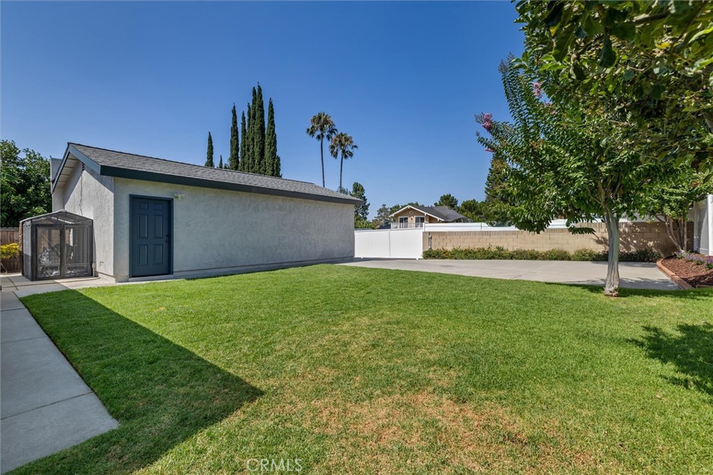 5651 LYNNBROOK Plaza