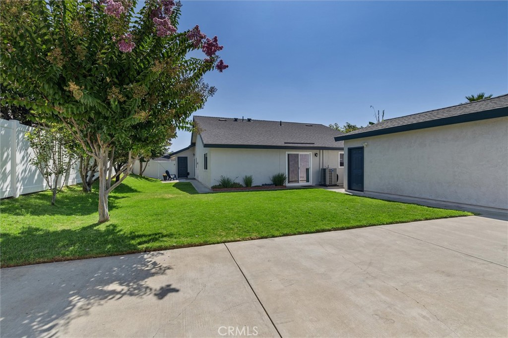 5651 LYNNBROOK Plaza