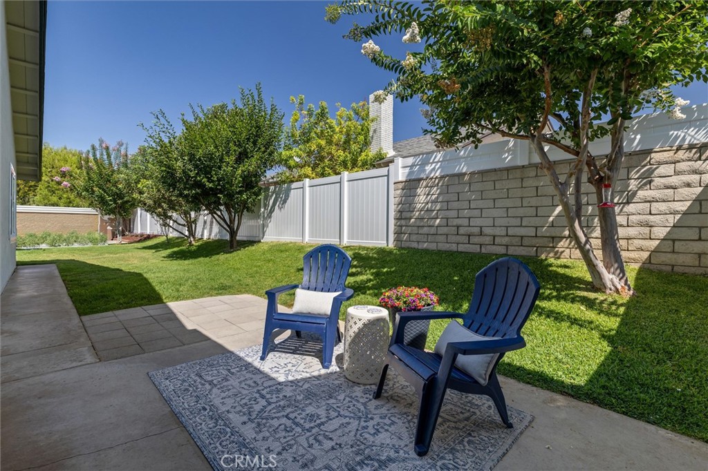 5651 LYNNBROOK Plaza