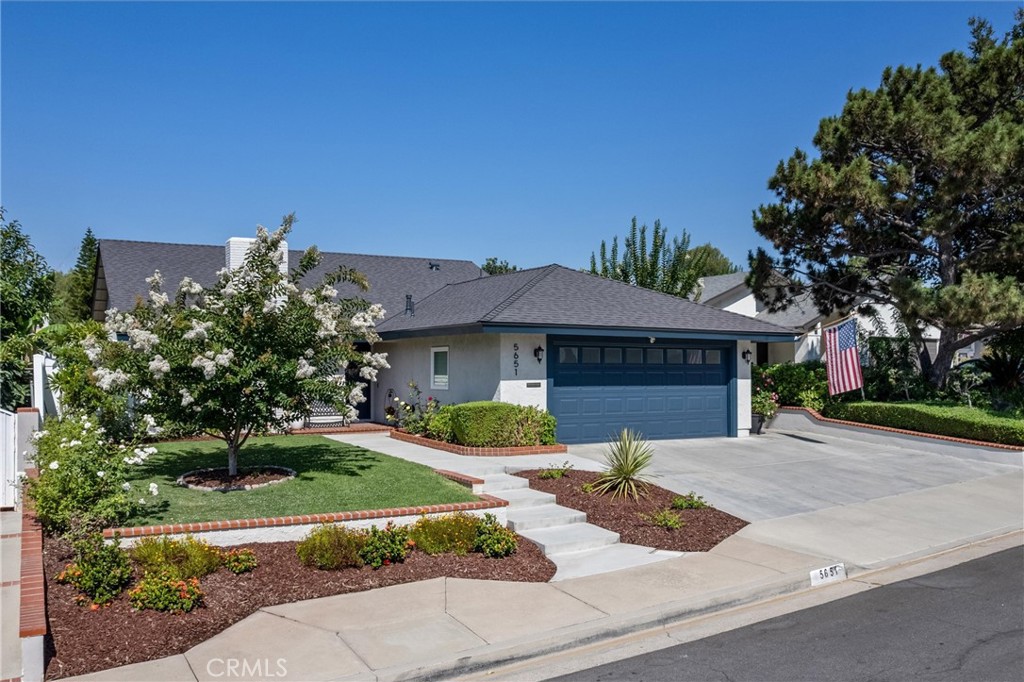 5651 LYNNBROOK Plaza