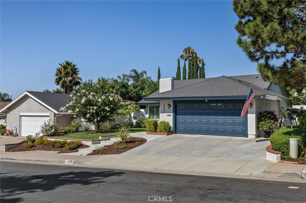 5651 LYNNBROOK Plaza