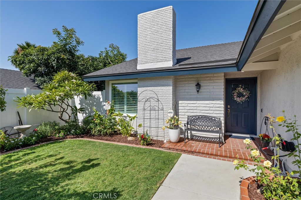 5651 LYNNBROOK Plaza