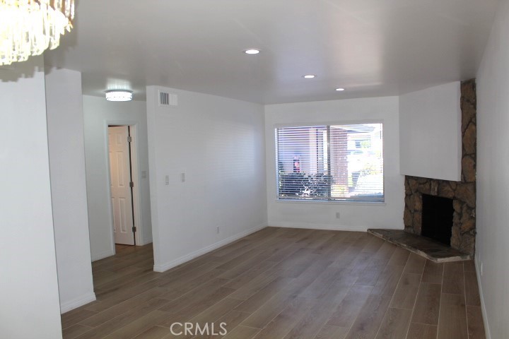 1671 W Cindy Lane B