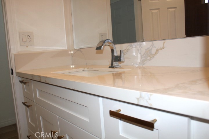 1671 W Cindy Lane B