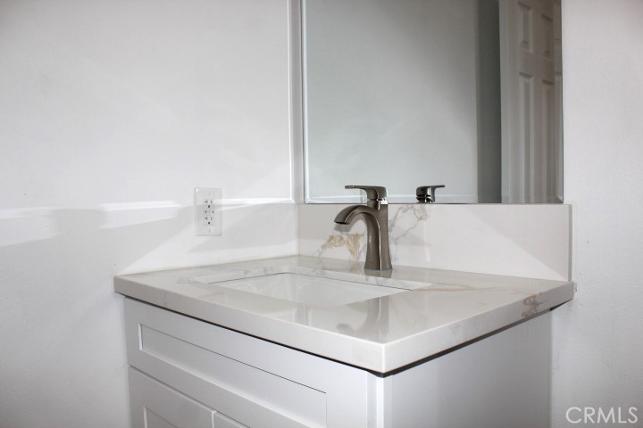 1671 W Cindy Lane B