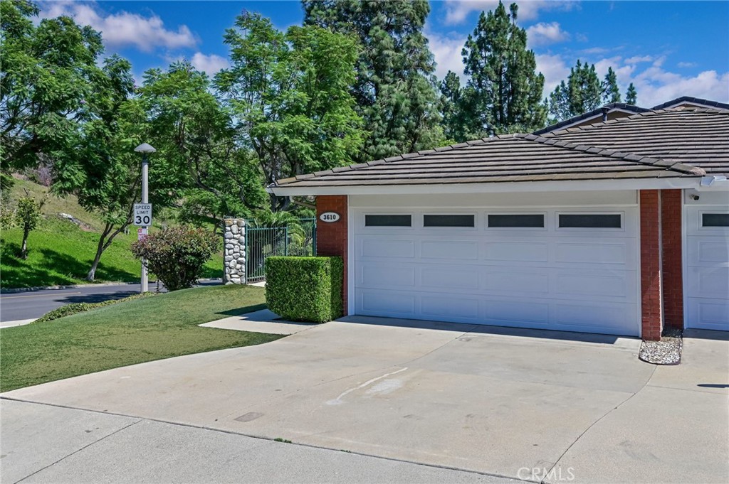 3610 WINDSONG Circle