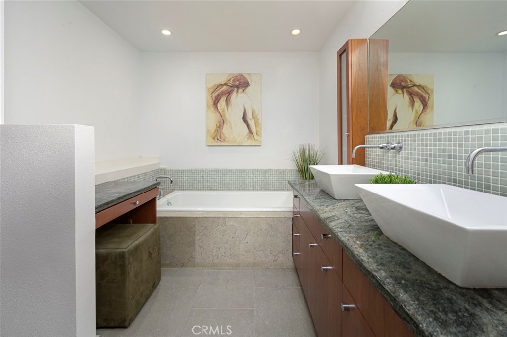 3610 WINDSONG Circle