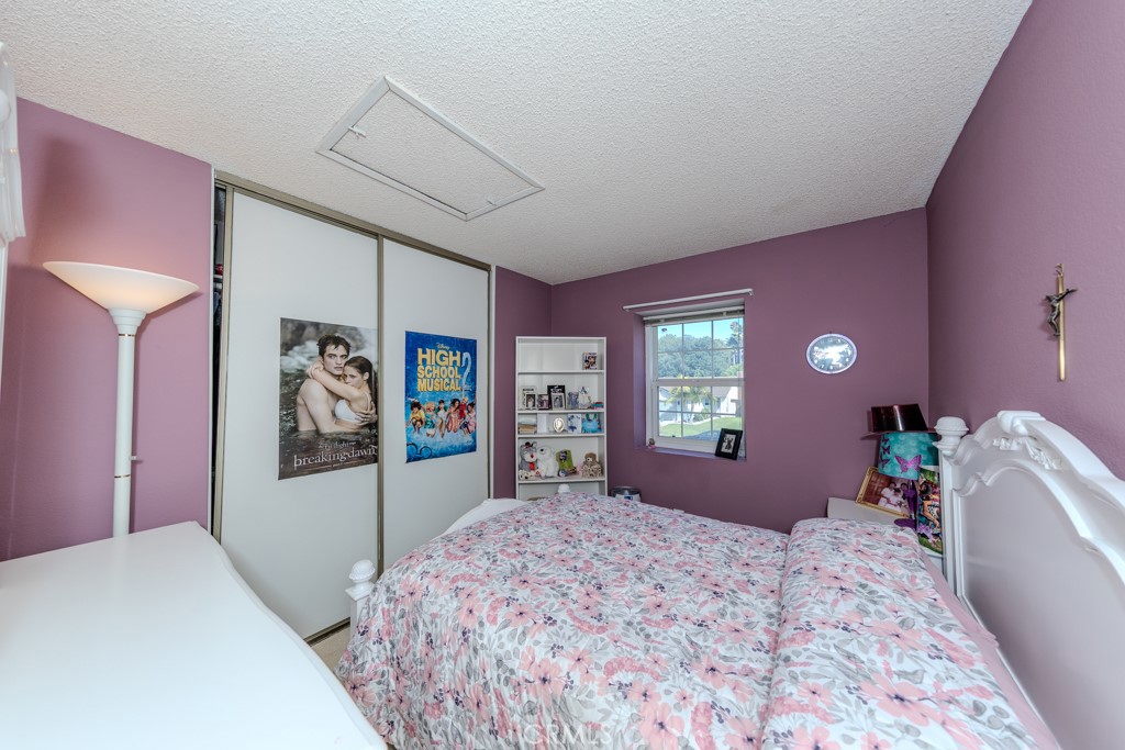 8437 E Amberwood Street