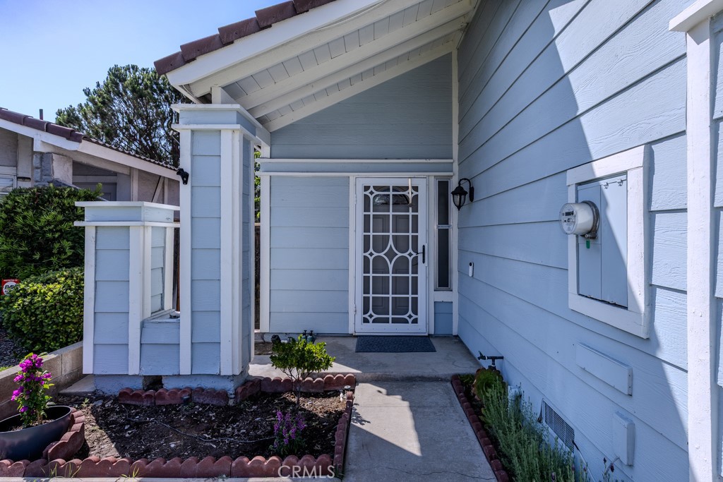 8437 E Amberwood Street