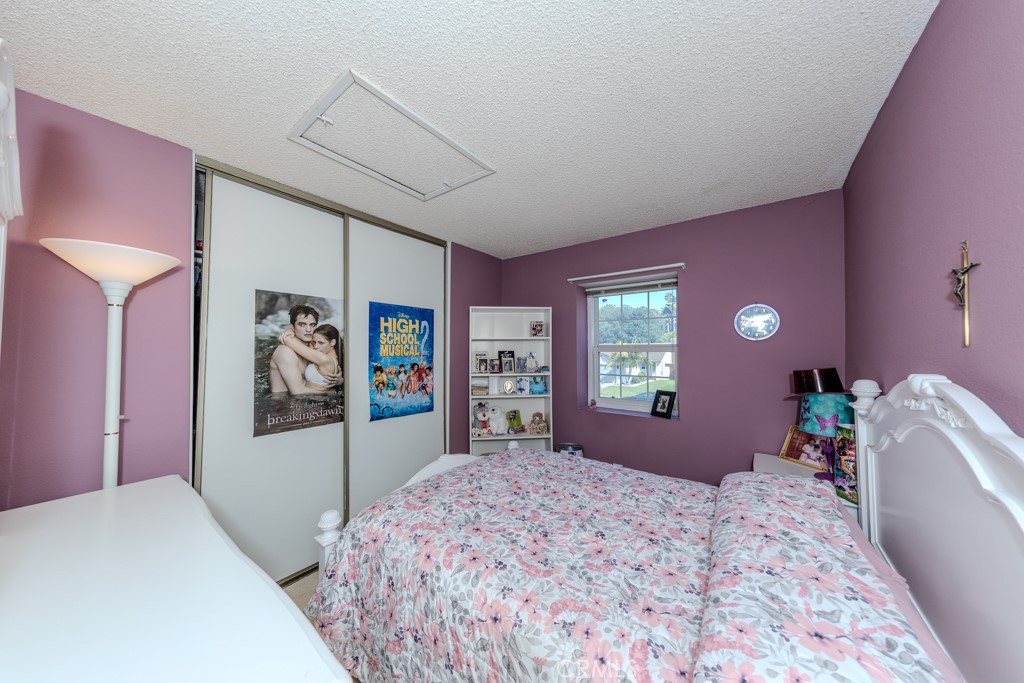 8437 E Amberwood Street