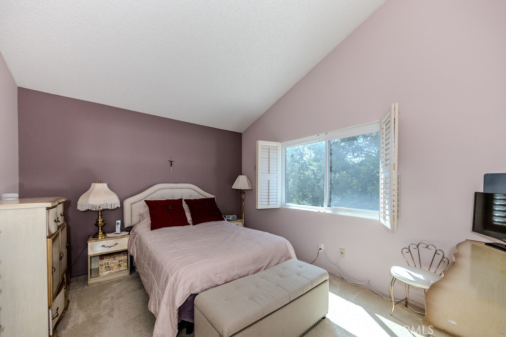 8437 E Amberwood Street