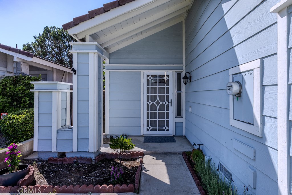 8437 E Amberwood Street