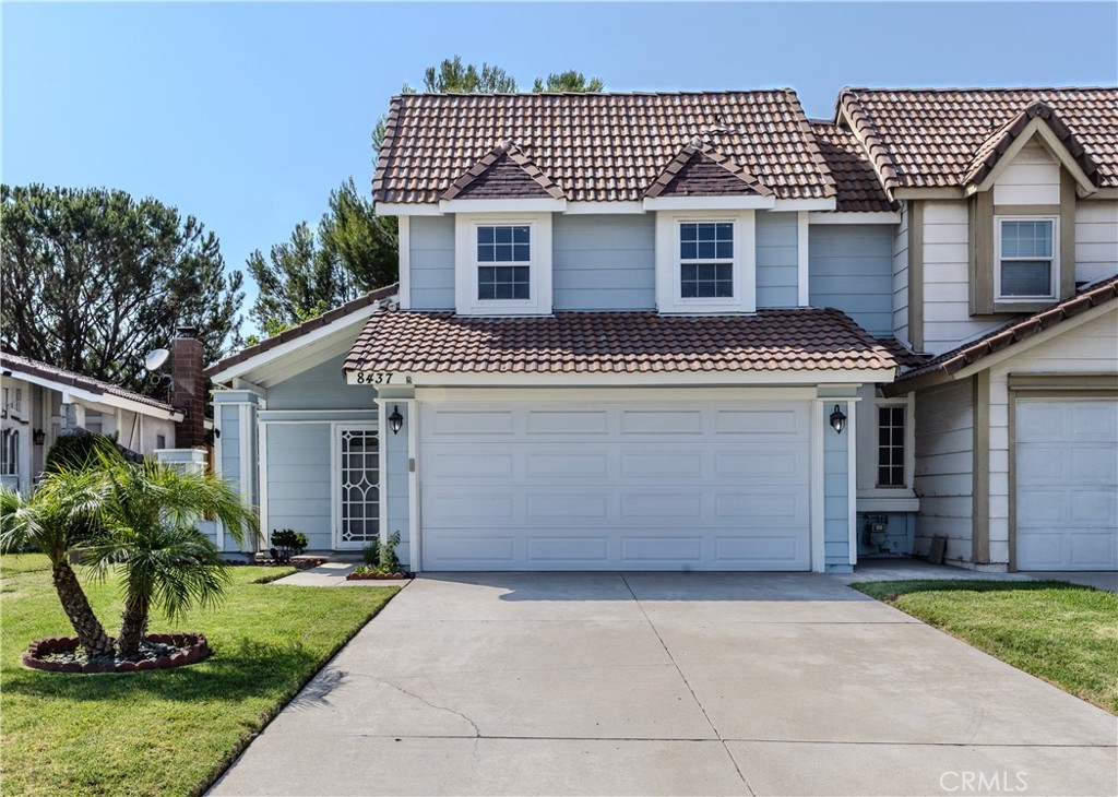 8437 E Amberwood Street