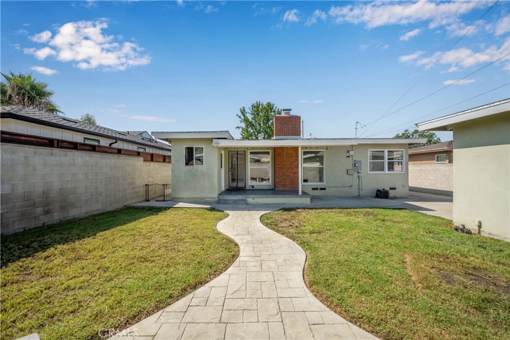 6121 E Huntdale Street