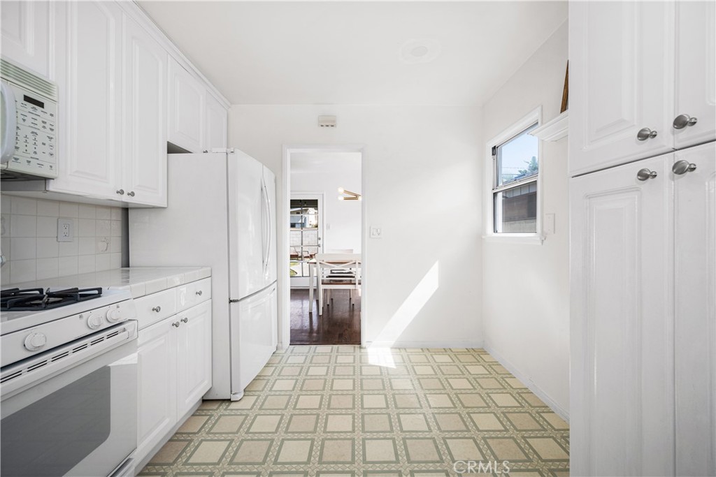 6121 E Huntdale Street