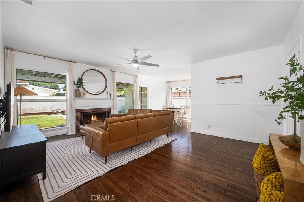 6121 E Huntdale Street