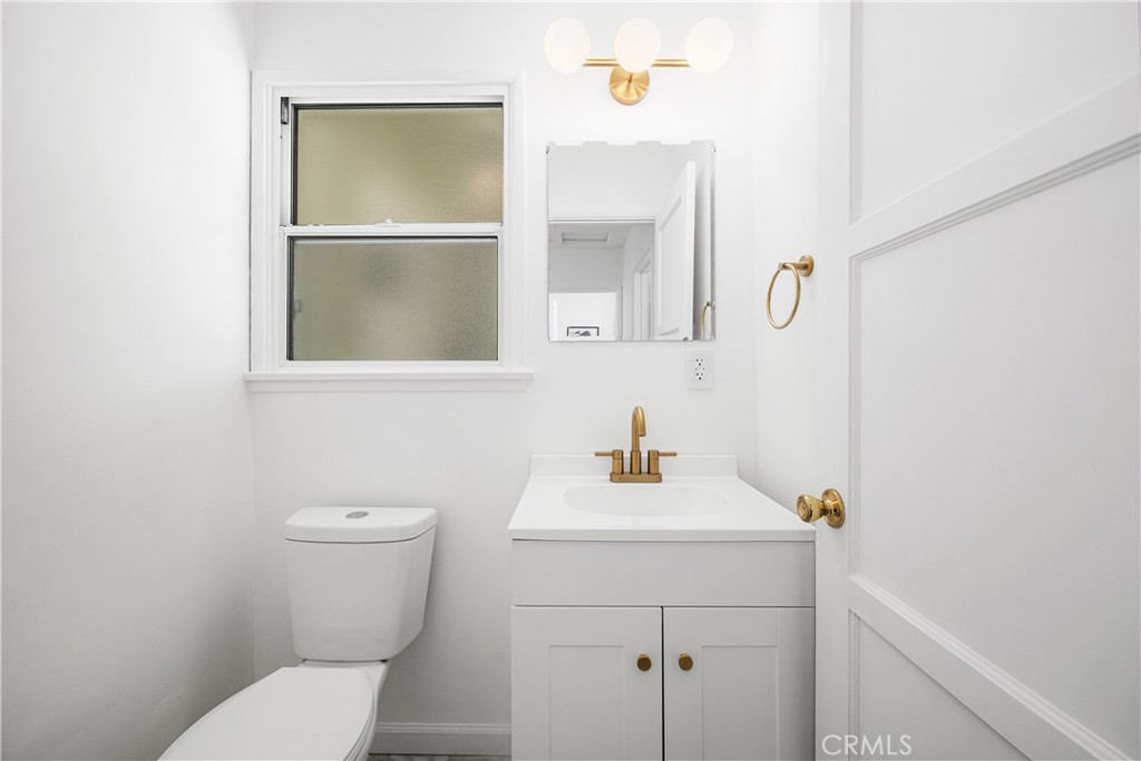 6121 E Huntdale Street