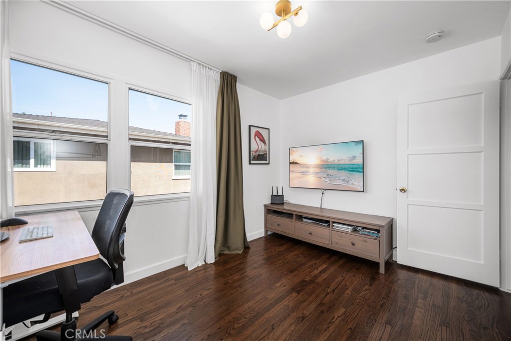 6121 E Huntdale Street