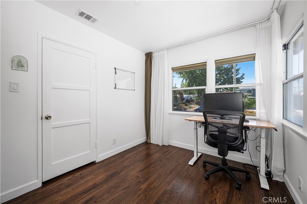 6121 E Huntdale Street