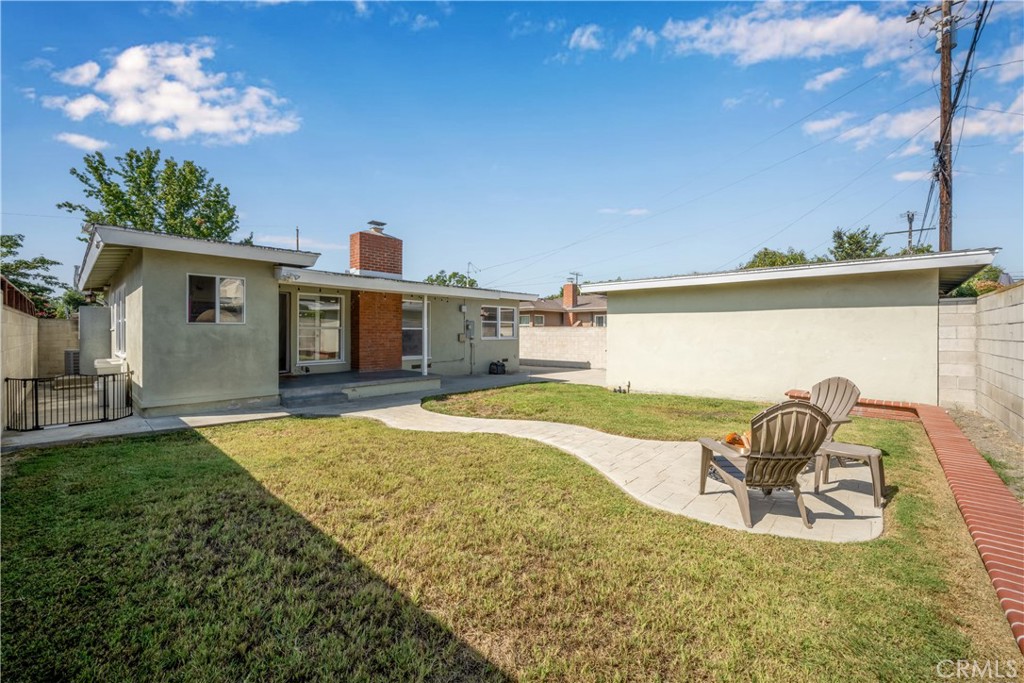 6121 E Huntdale Street