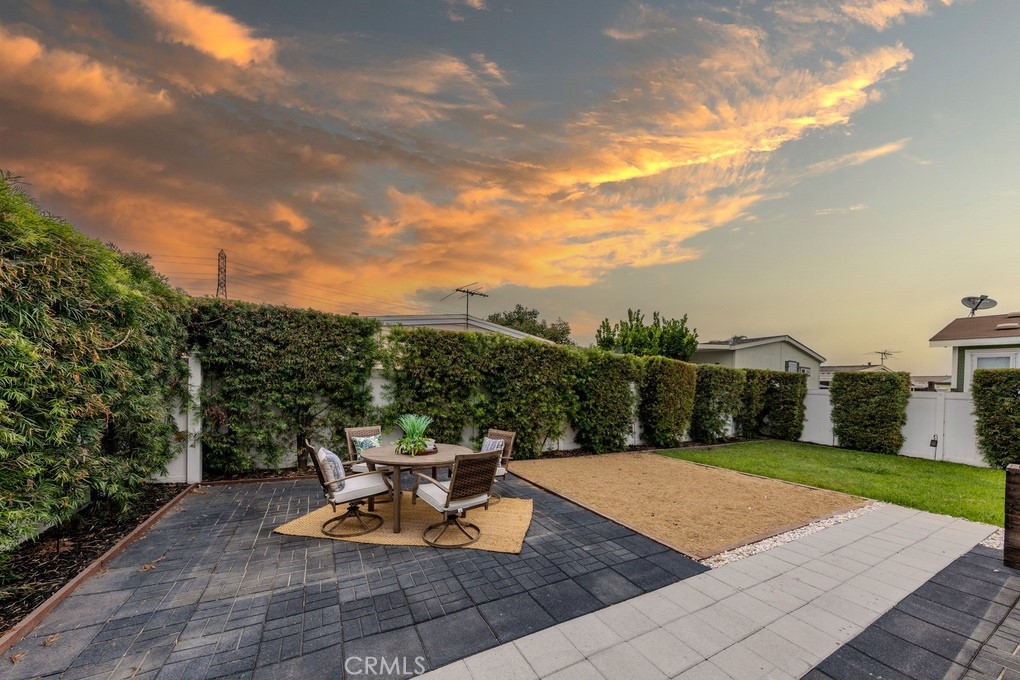 3595 Santa Fe Avenue 278