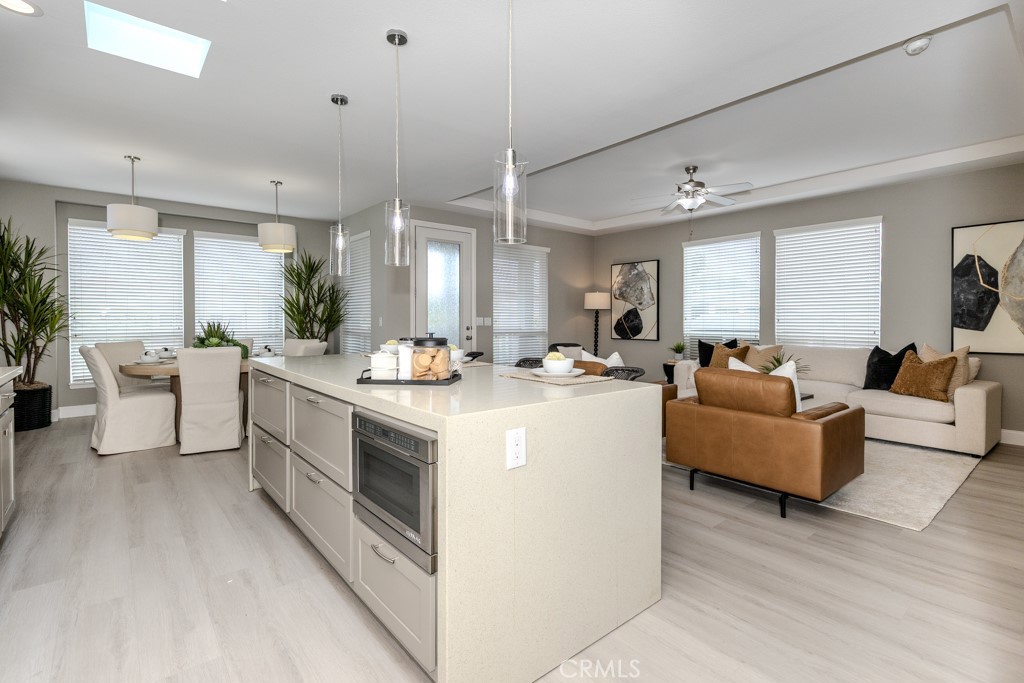 3595 Santa Fe Avenue 278