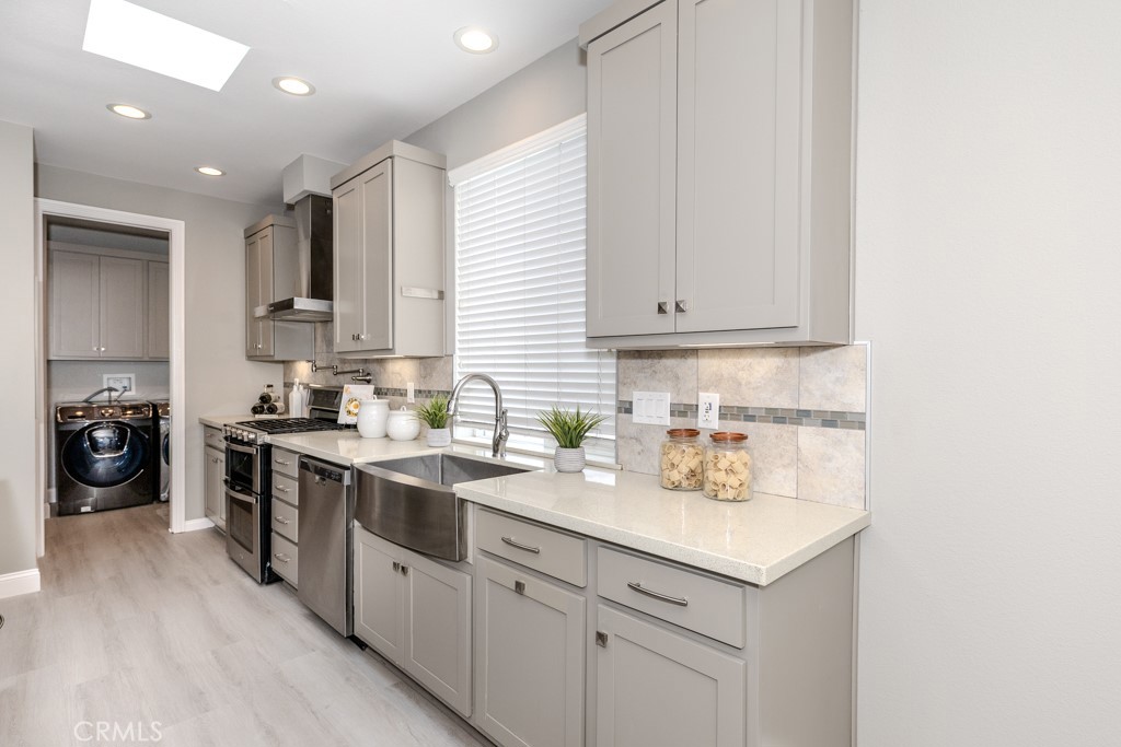 3595 Santa Fe Avenue 278