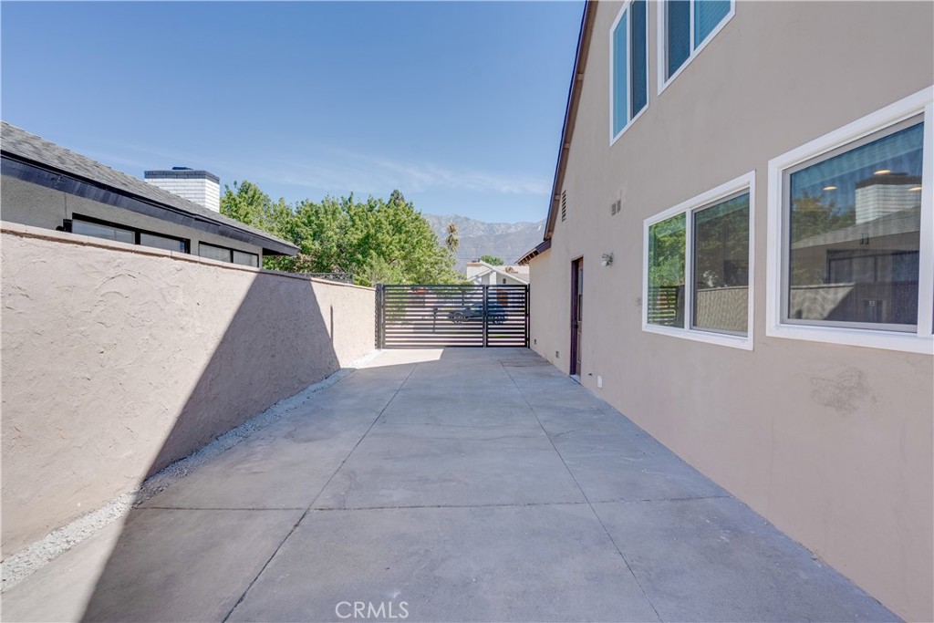 8841 Monte Vista St