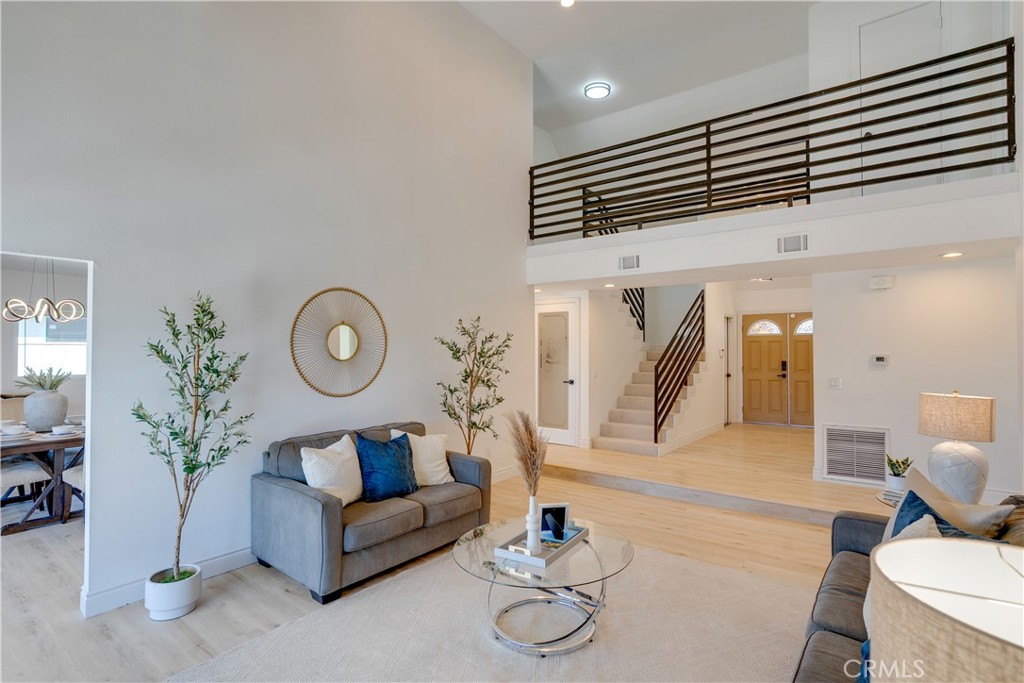8841 Monte Vista St