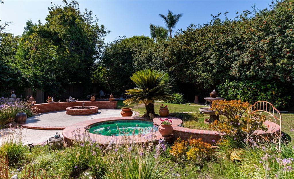 6049 E Mabury Avenue